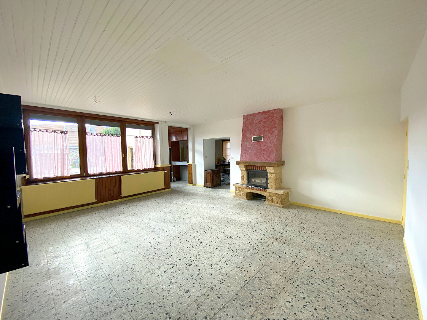 Maison Baulay, 7 pièces, 166 m2 habitables, 4 chambres, garage