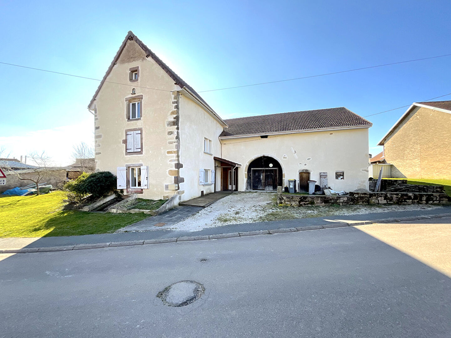 Maison Briaucourt 8 pièces 163m2 habitables, 6chambres, terrain, garage