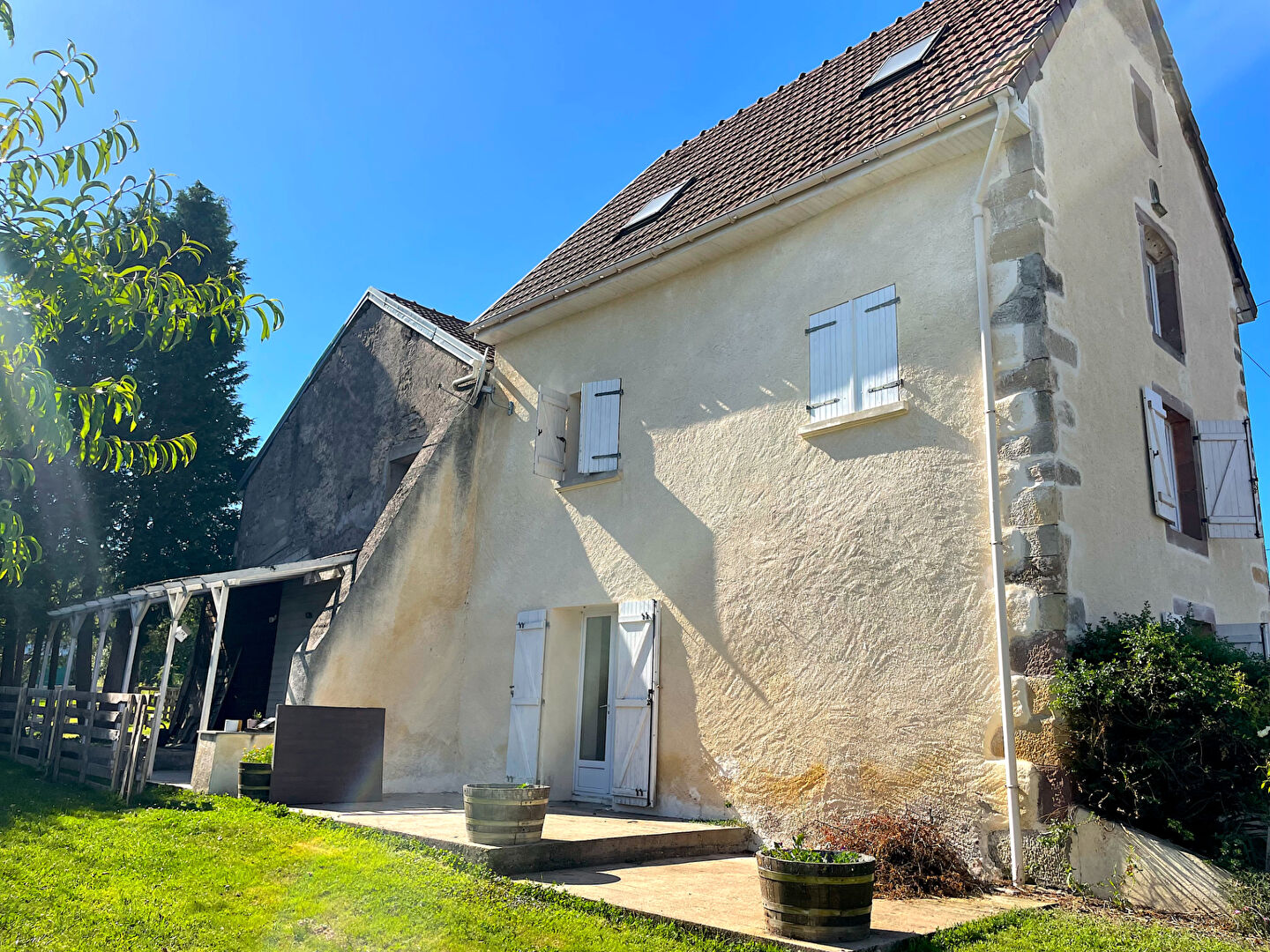 Maison Briaucourt 8 pièces 163m2 habitables, 6chambres, terrain, garage