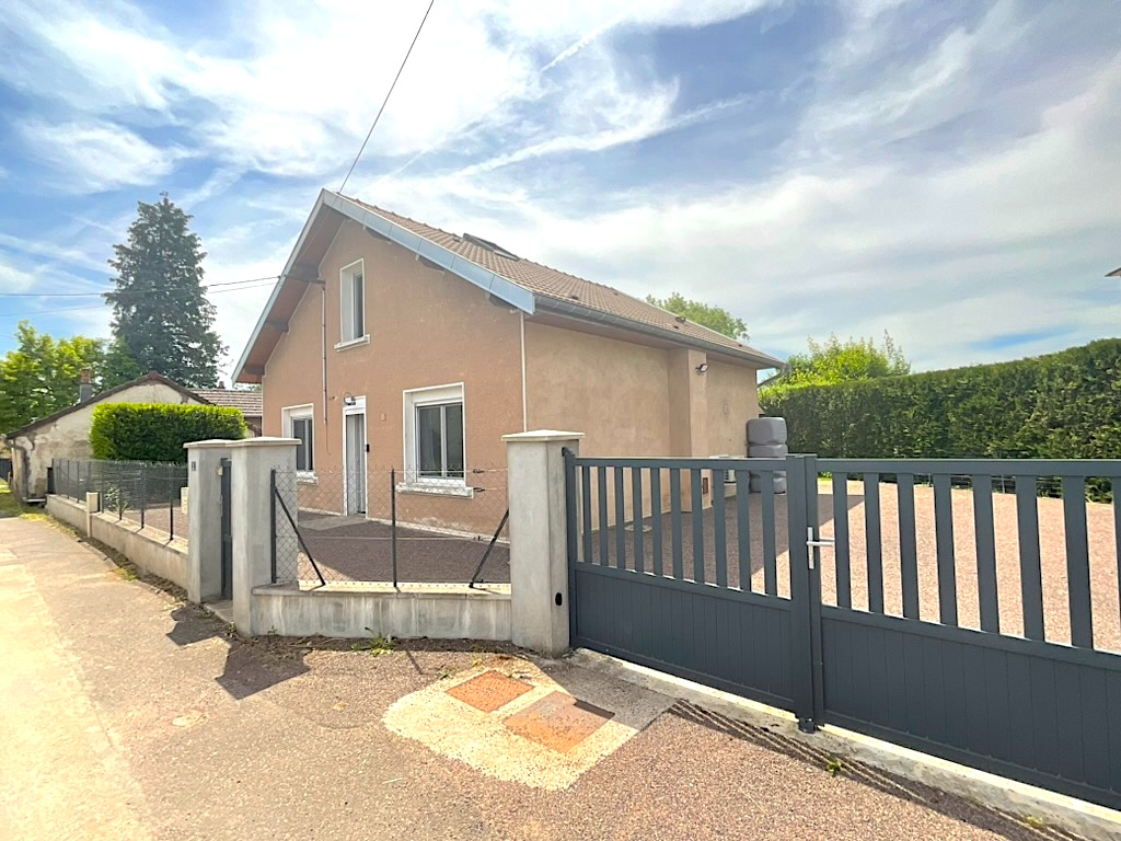 Maison Saint Loup Sur Semouse 5 pièces 110m2 habitables Terrain 578m2