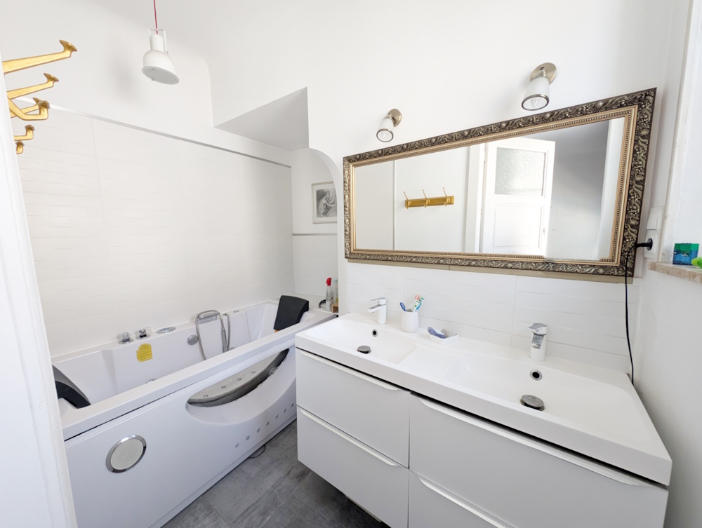 Belle Maison de 220 m2 rénovée en 2018