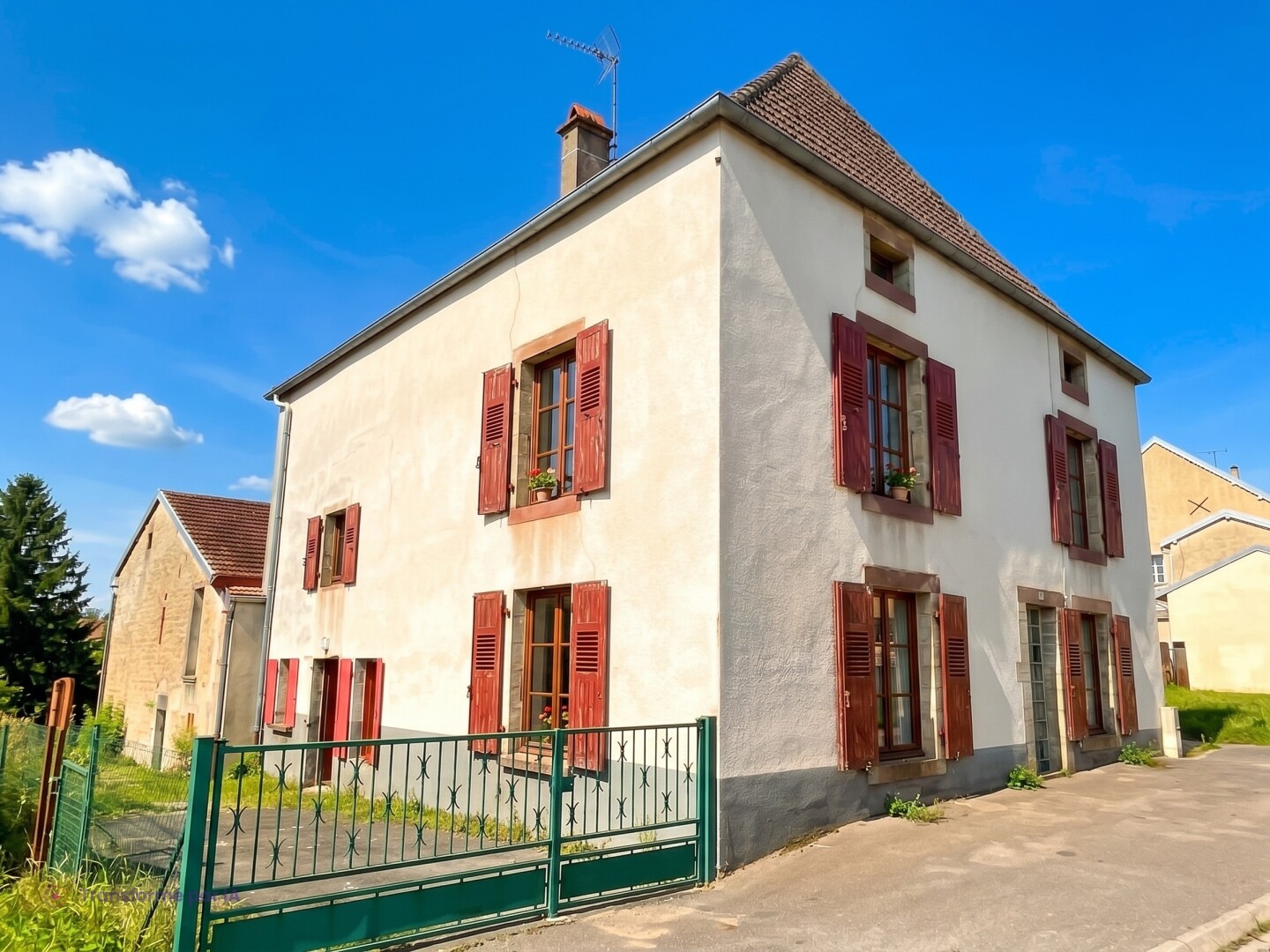 Maison Polaincourt Et Clairefontaine 5 pièces 180m2 2900m2 terrain garage + dépendance