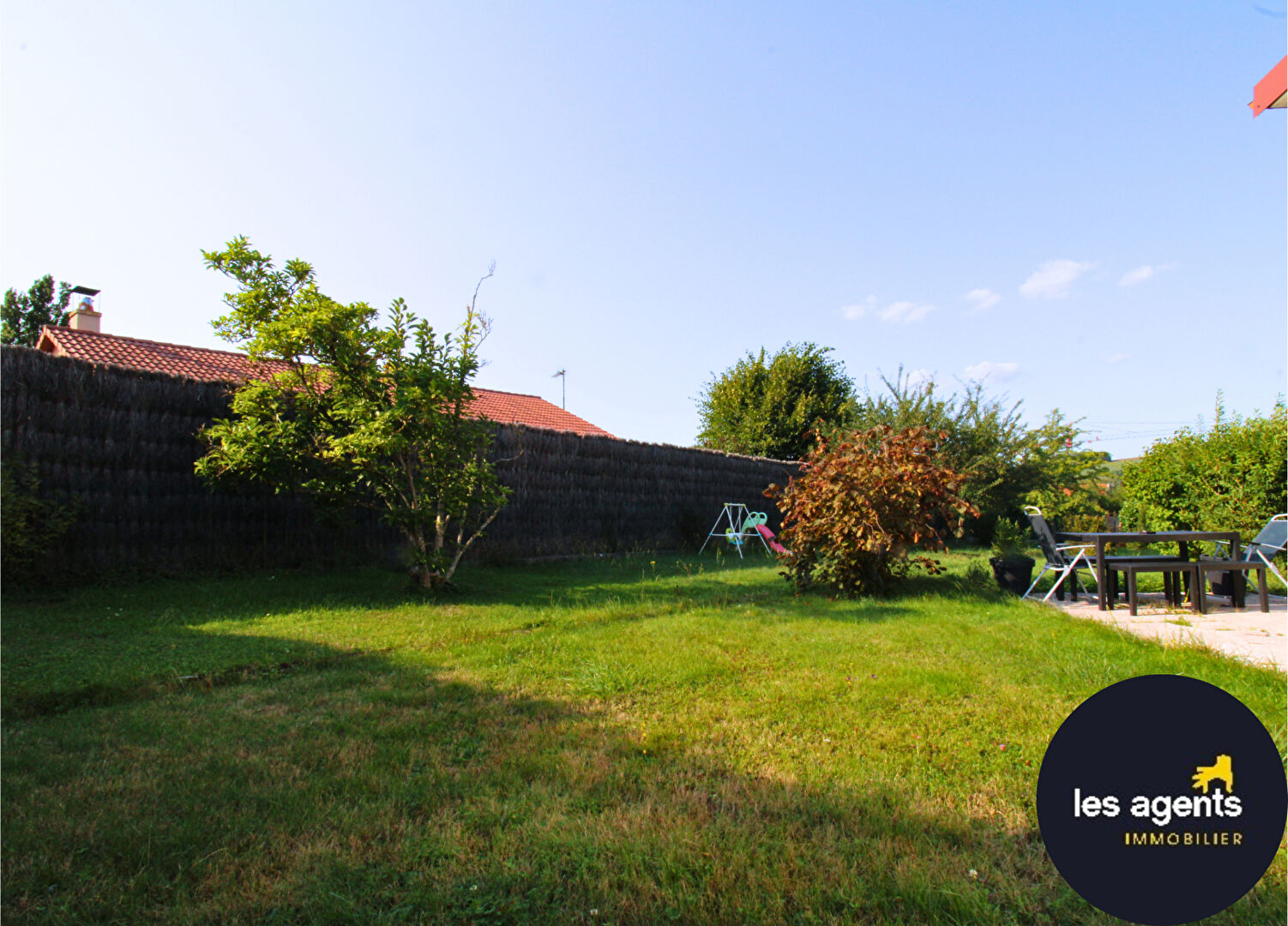 Maison rénové avec 685 m2 de terrain