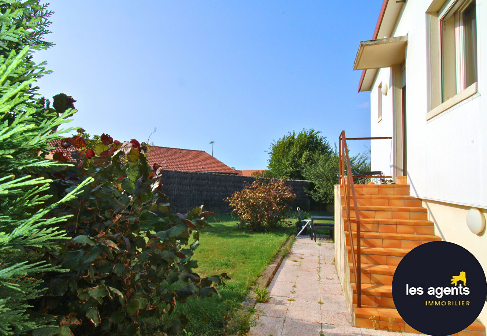 Maison rénové avec 685 m2 de terrain