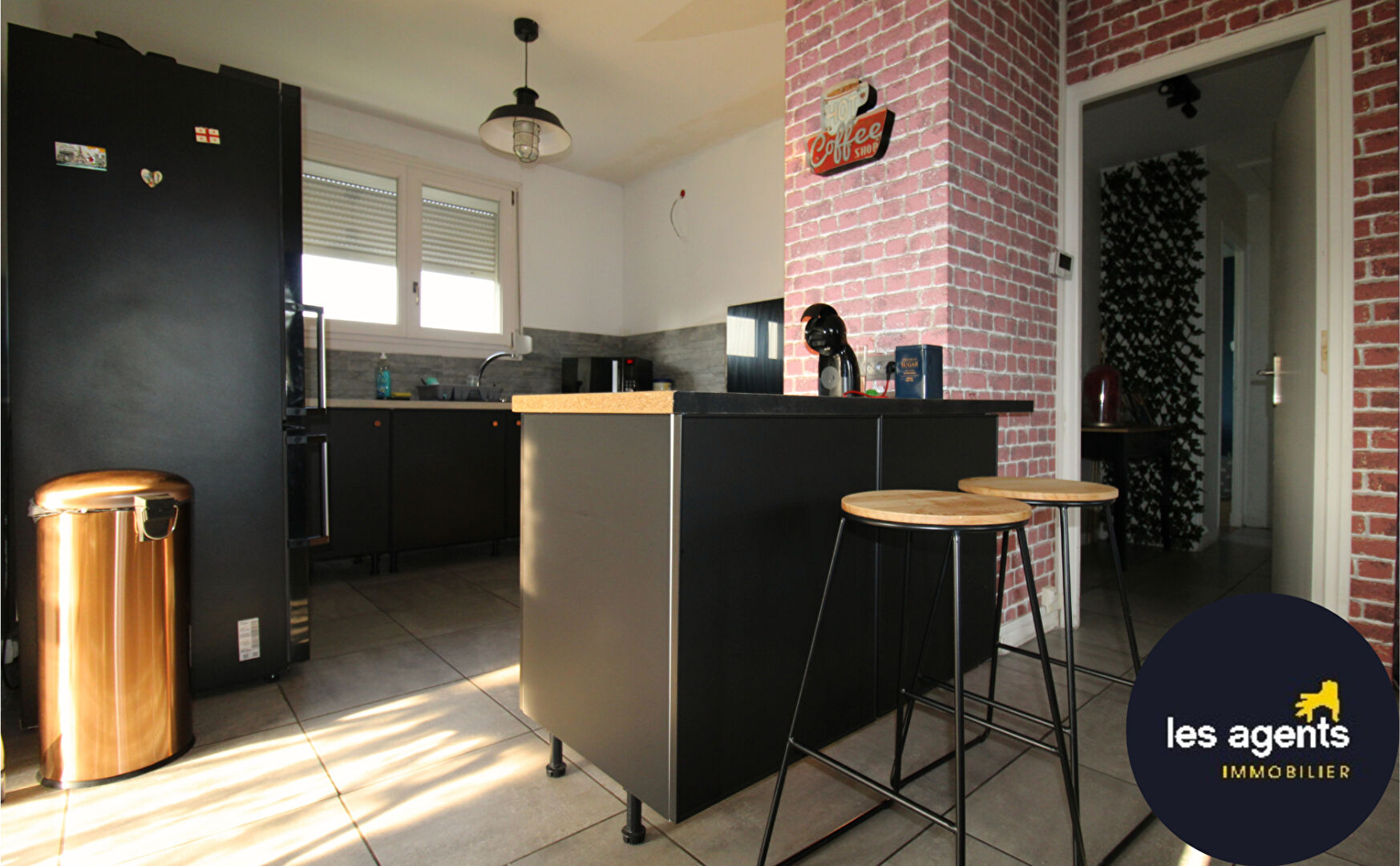 Maison rénové avec 685 m2 de terrain