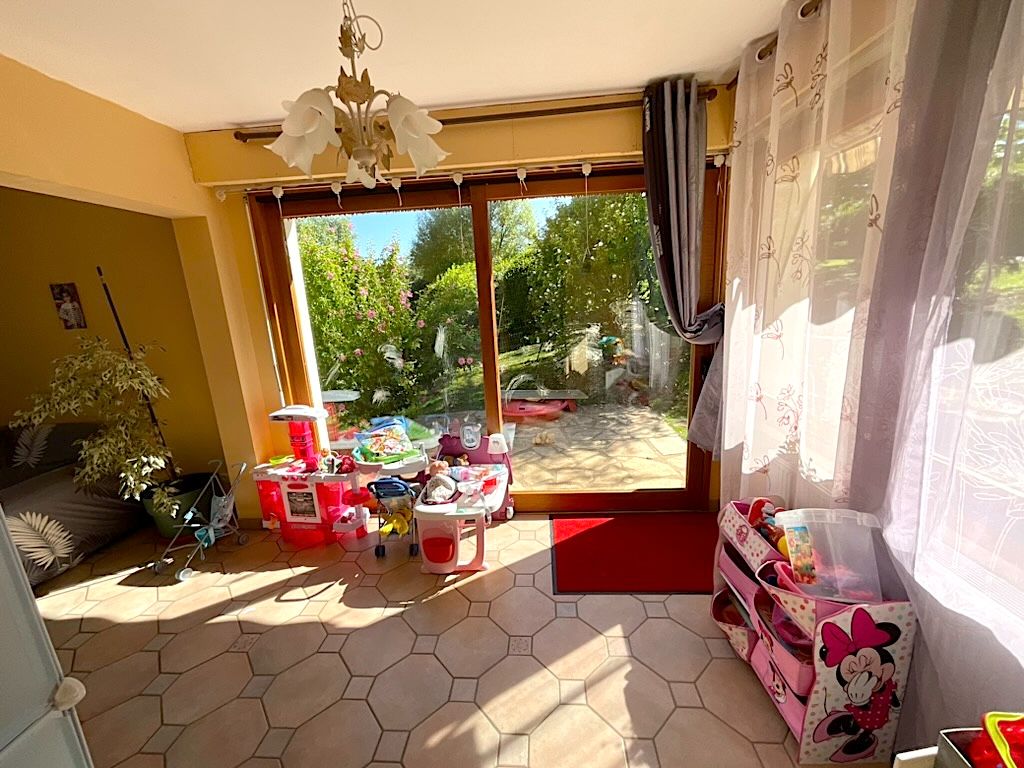 Pavillon Vitrey Sur Mance 6 pièces 165m2 habitables 3112m2 terrain Garage