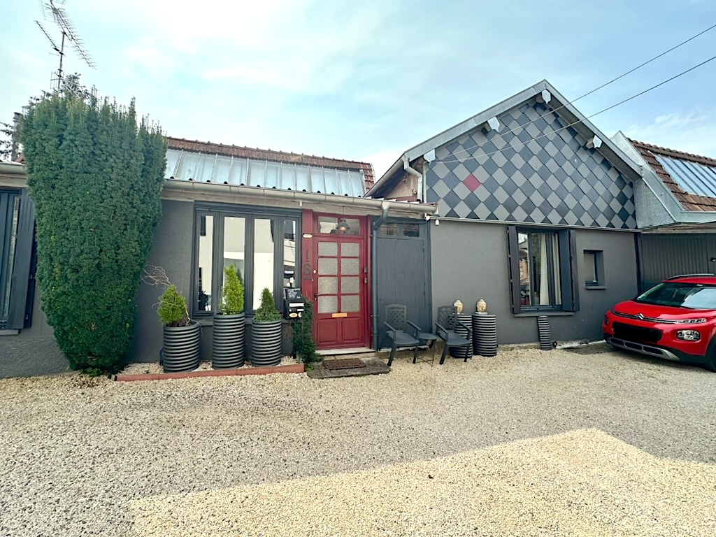 Maison Luxeuil Les Bains 6 pièces 200 m2