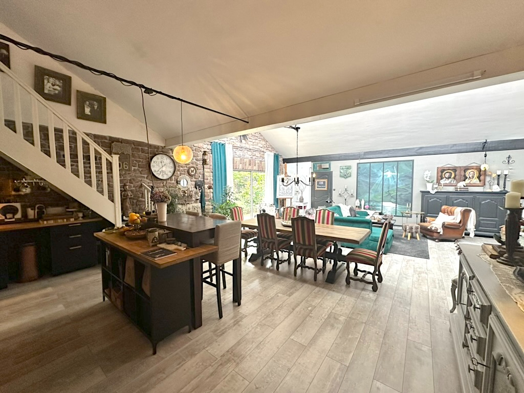 Maison Luxeuil Les Bains 6 pièces 200 m2