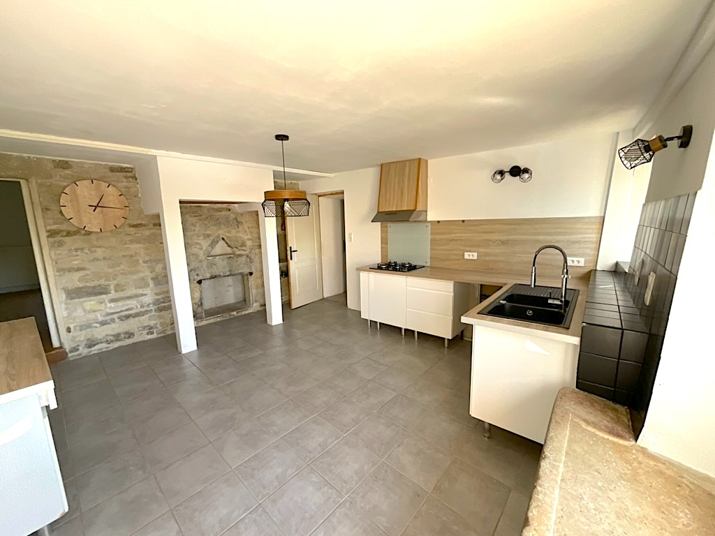 Maison Ormoy 3 pièces 85 m2 habitables terrain 227m2 garage