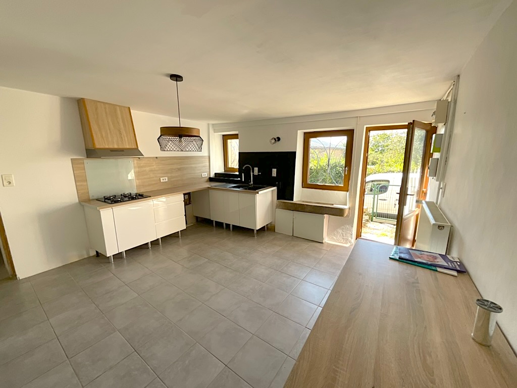 Maison Ormoy 3 pièces 85 m2 habitables terrain 227m2 garage