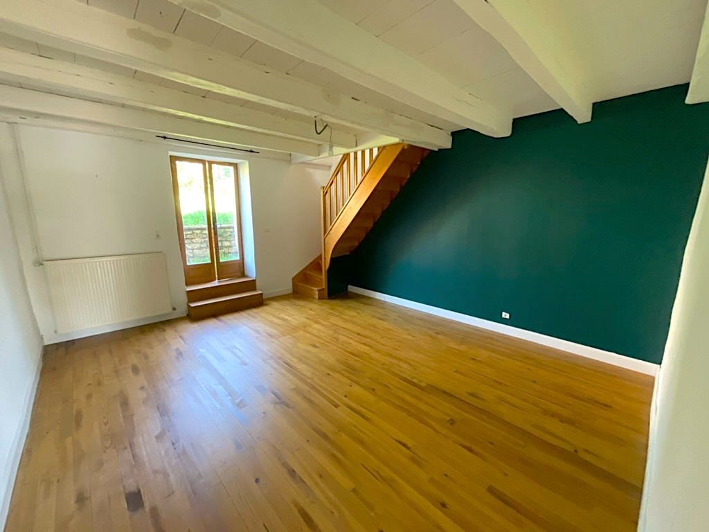 Maison Ormoy 3 pièces 85 m2 habitables terrain 227m2 garage