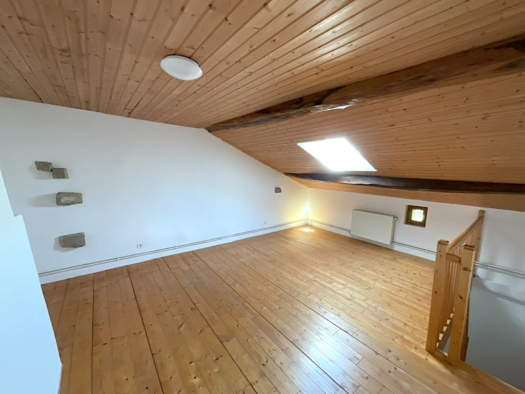 Maison Ormoy 3 pièces 85 m2 habitables terrain 227m2 garage