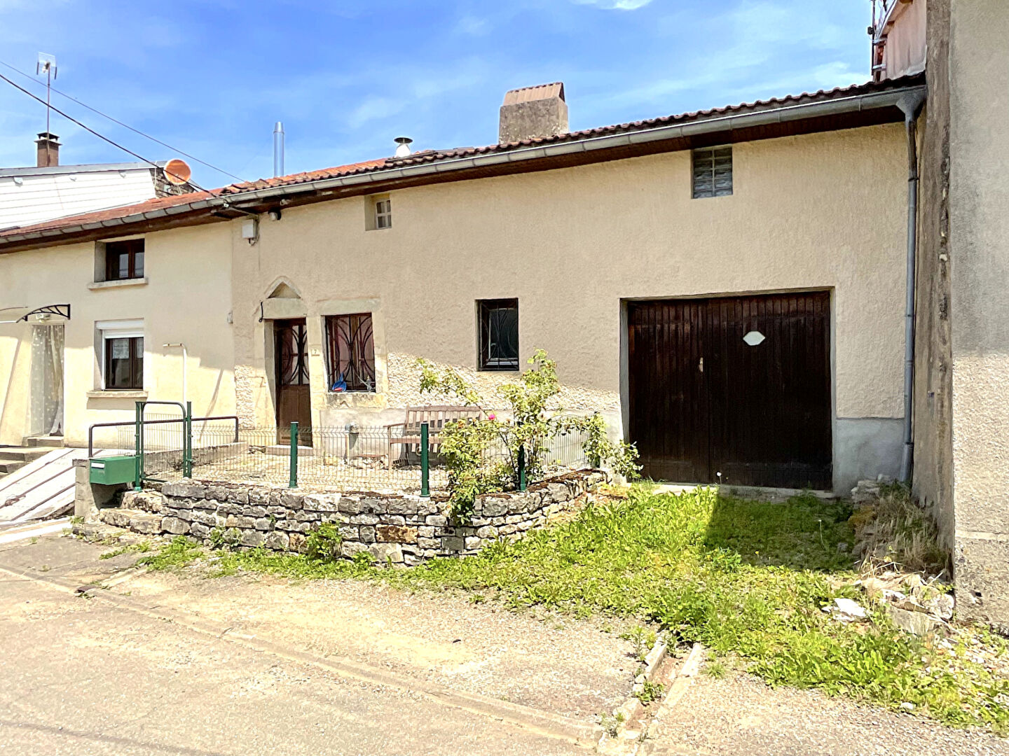 Maison Ormoy 3 pièces 85 m2 habitables terrain 227m2 garage