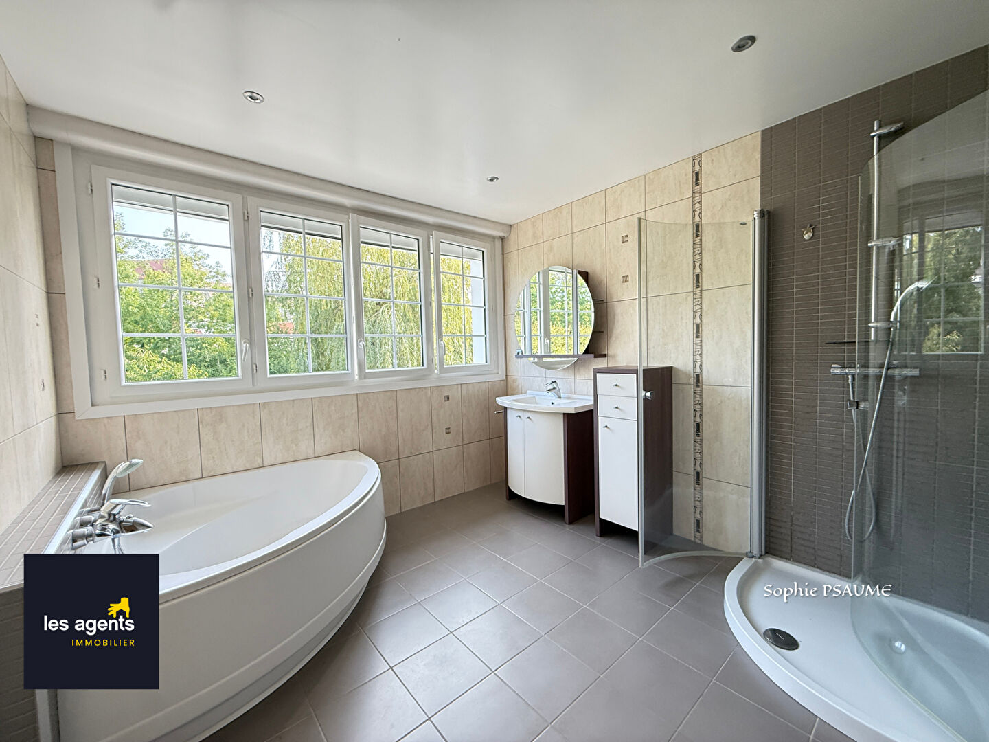 Maison individuelle Neufchateau 260 m2