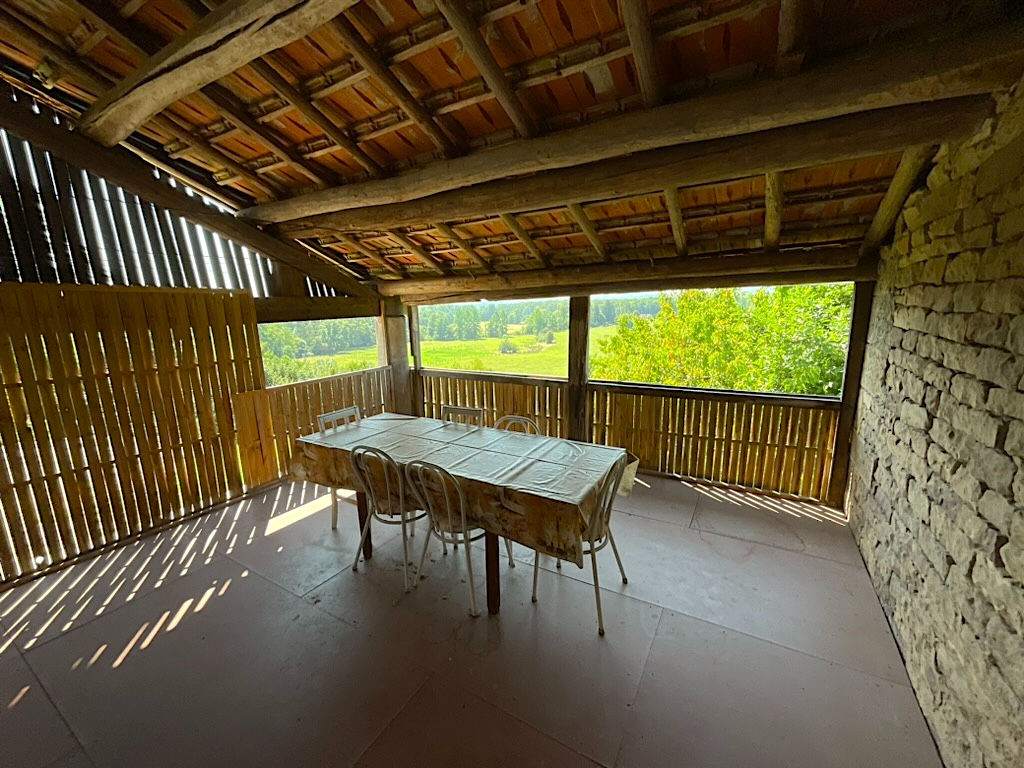 Maison Selles 6 pièces 166m2habitables, 4 chambres, grange, terrain de 3453m2