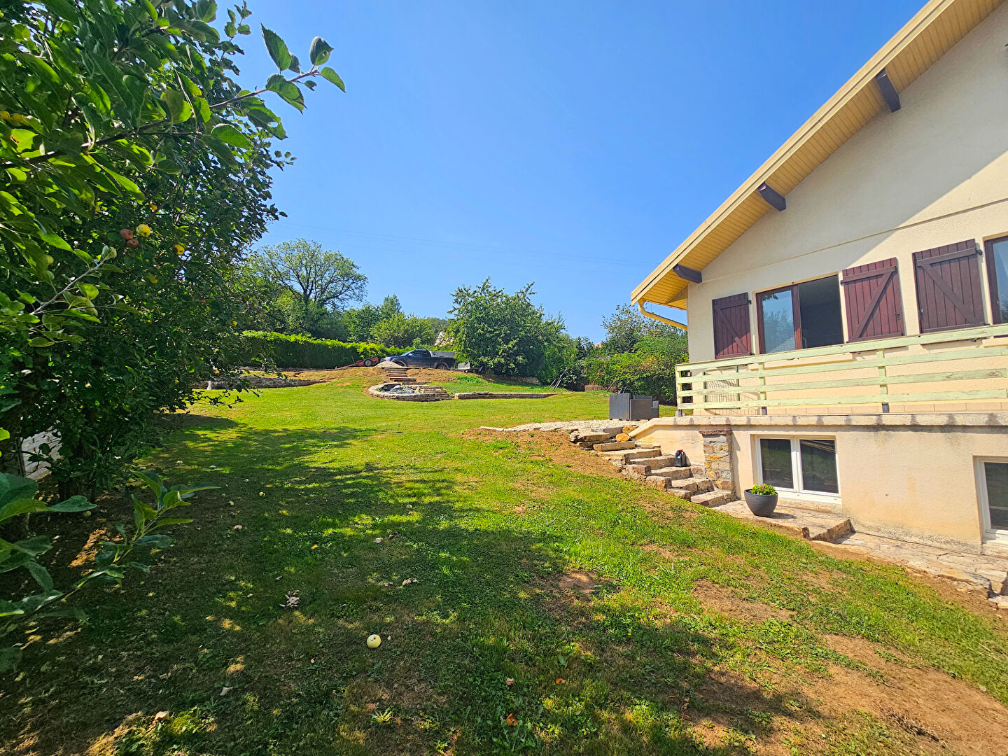 Pavillon sur sous-sol Jussey 6 pièces 153m2 3chambres Terrain 1354m2