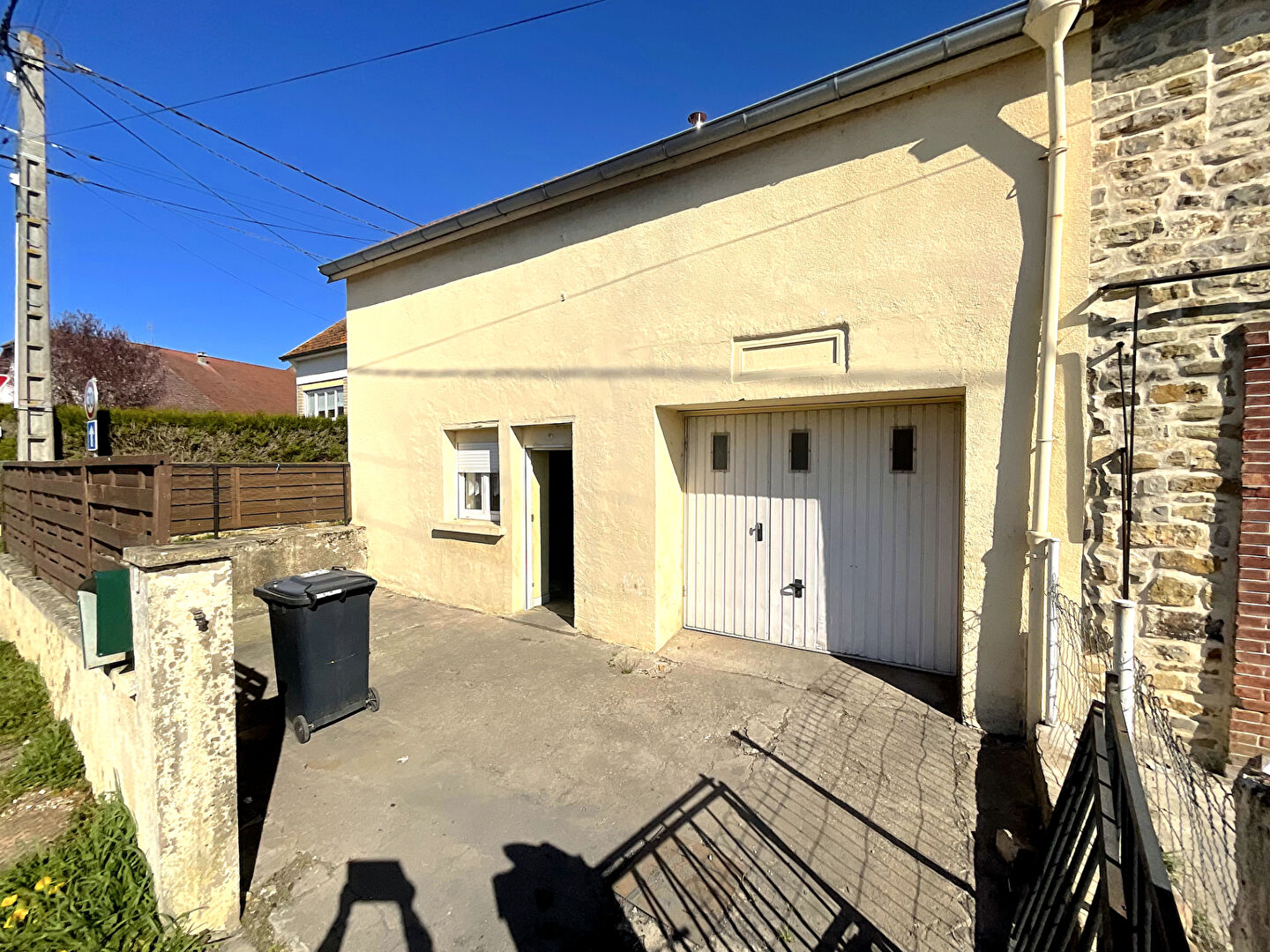 Maison Cendrecourt 6 pièces 132 m2 habitables garage