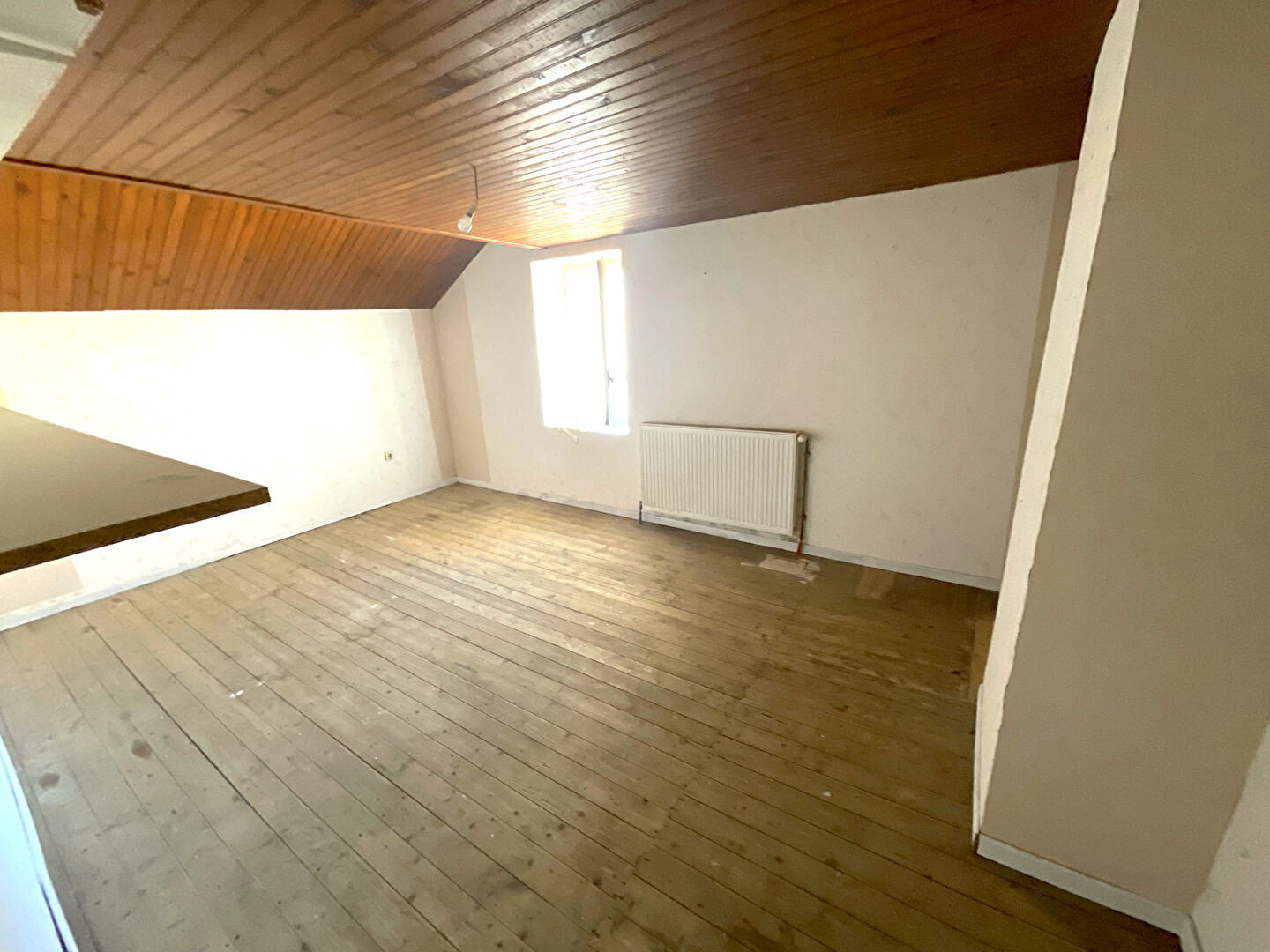 Maison Cendrecourt 6 pièces 132 m2 habitables garage