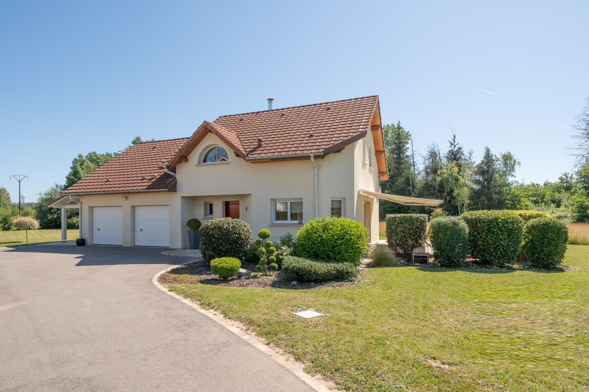 Maison en parfait état secteur CHARMES
