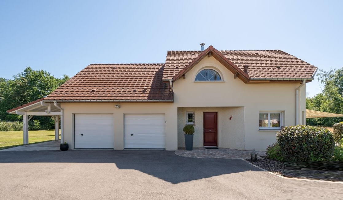 Maison en parfait état secteur CHARMES