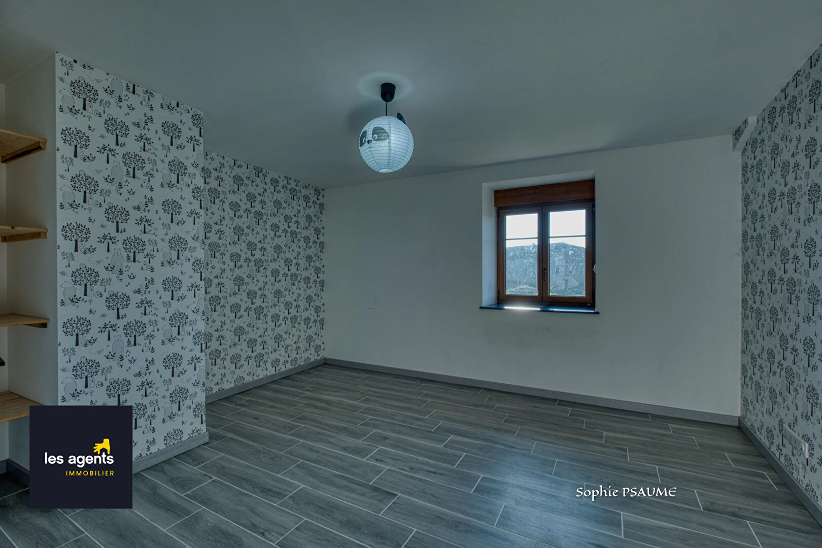Maison  260 m2