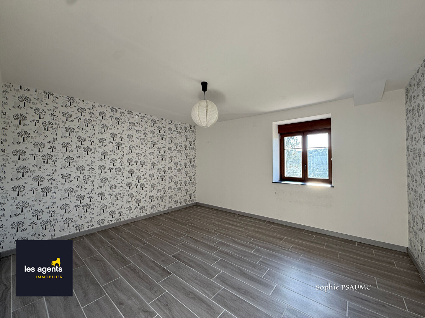 Maison  260 m2