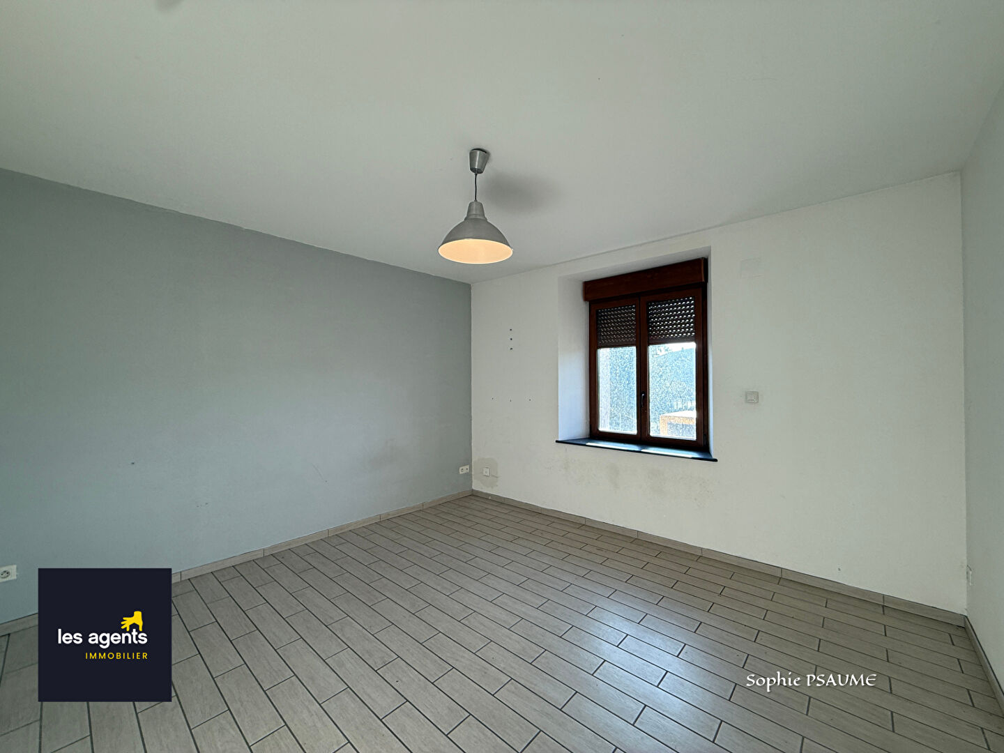 Maison  260 m2