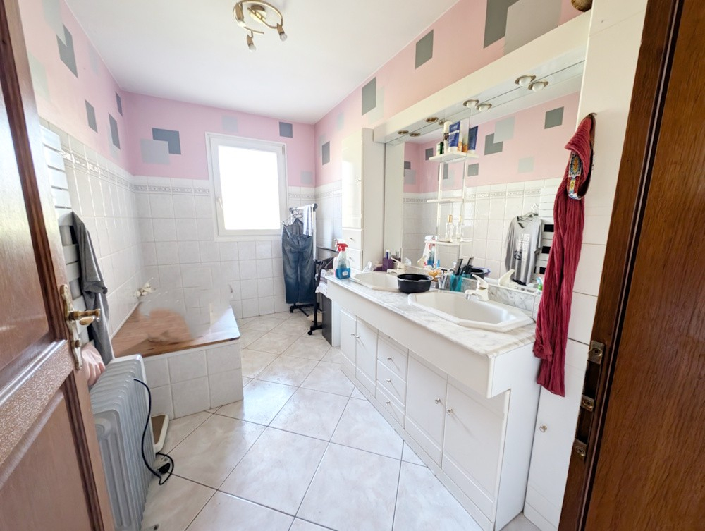 Maison 5 pièces135 m2 Terrain 7780m²