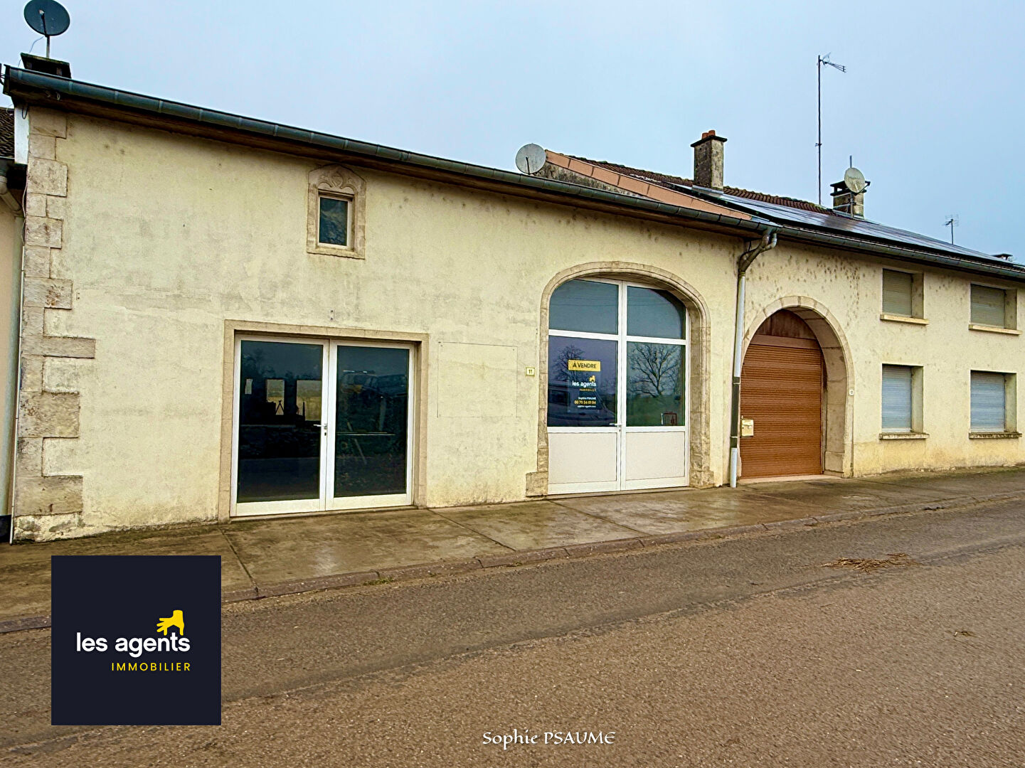 Maison Vitrey 9 pièce(s) 185 m2 + dépendance 250 m2