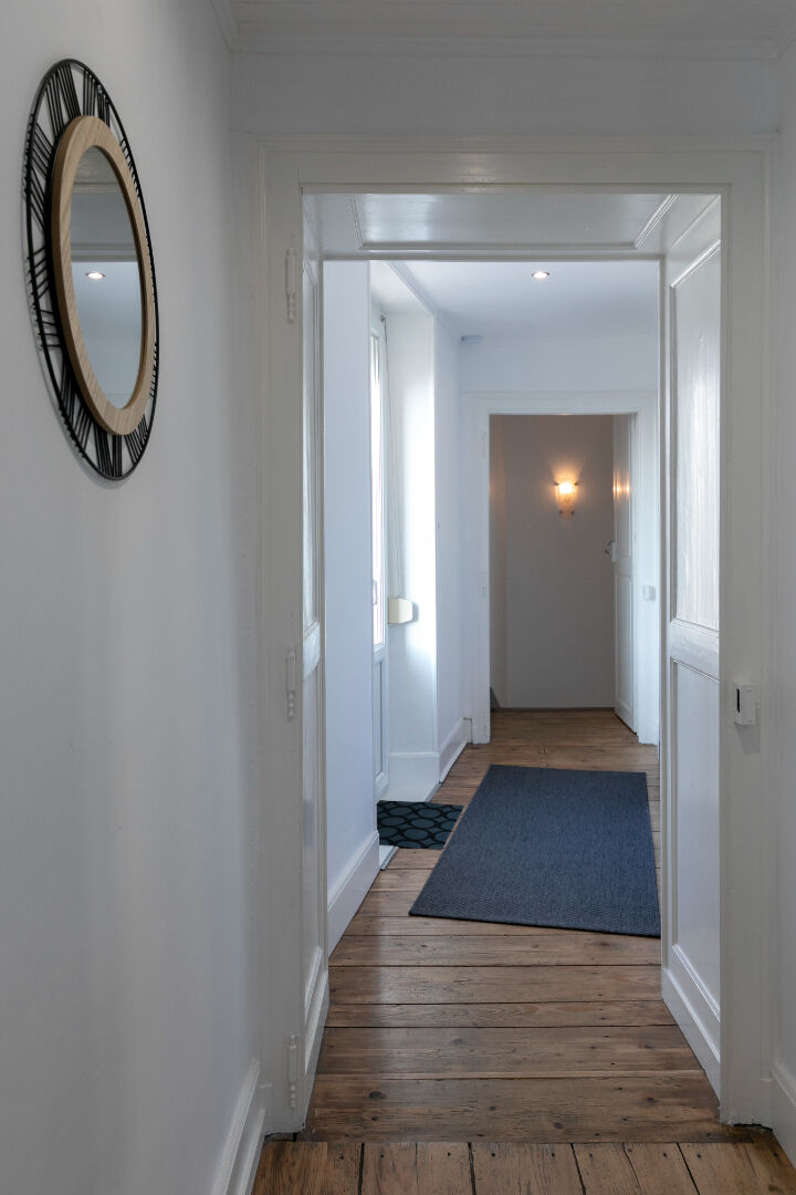 DARNEY -Maison 85m2 rénovée - MEUBLEE - 2-3 chambres-jardinet-terrasse