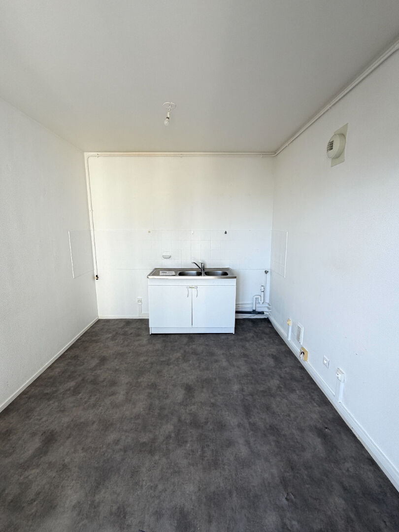 Appartement 3 chambres, 2 balcons, garage