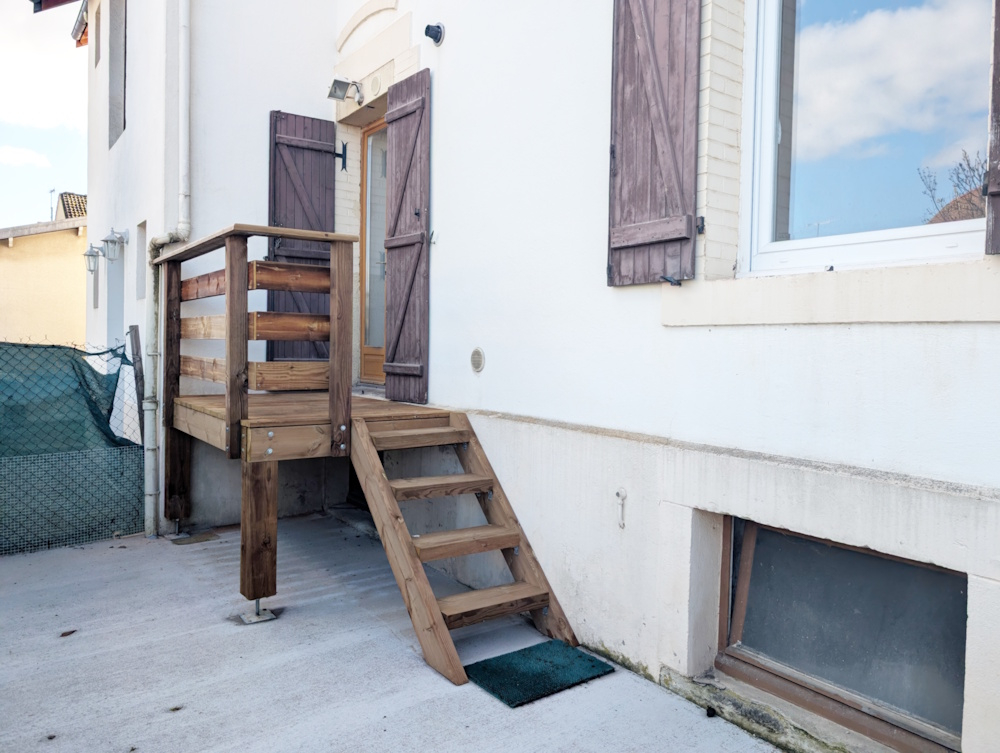 T2 lumineux avec terrasse à Golbey