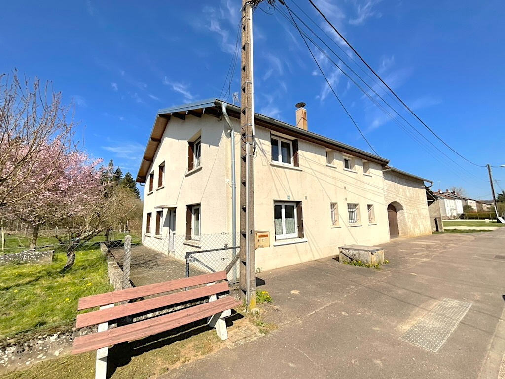 Maison Corre 5 pièces 155m2 2392m2 terrain