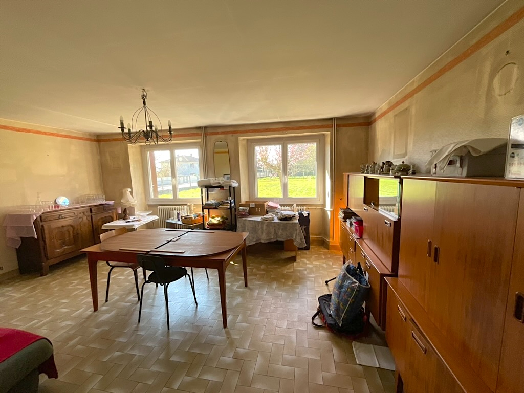 Maison Corre 5 pièces 155m2 2392m2 terrain