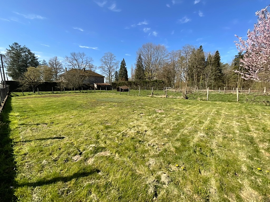 Maison Corre 5 pièces 155m2 2392m2 terrain