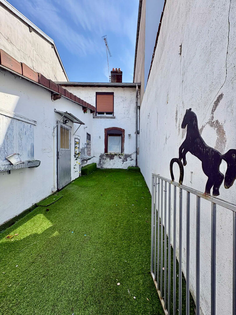 ESSEGNEY - maison 4 pièces 94m2  - 3 chambres - terrasses - garage