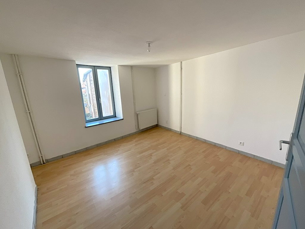 Maison Jussey 5 pièces 83m2 150m2 terrain