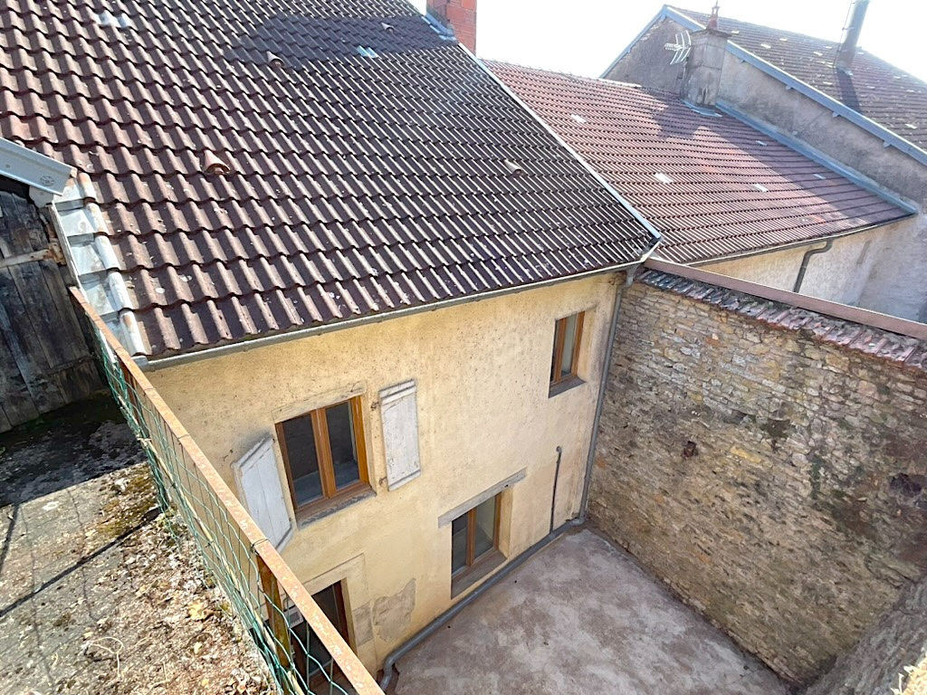 Maison Jussey 5 pièces 83m2 150m2 terrain