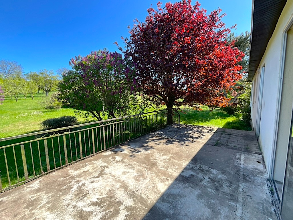 Maison Vitrey Sur Mance 6 pièce(s) 135 m2