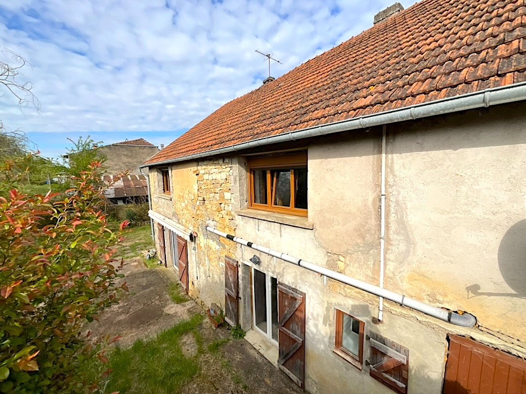 Maison Baulay 5pièces 156m2 habitables 3chambres 1650m2 terrain