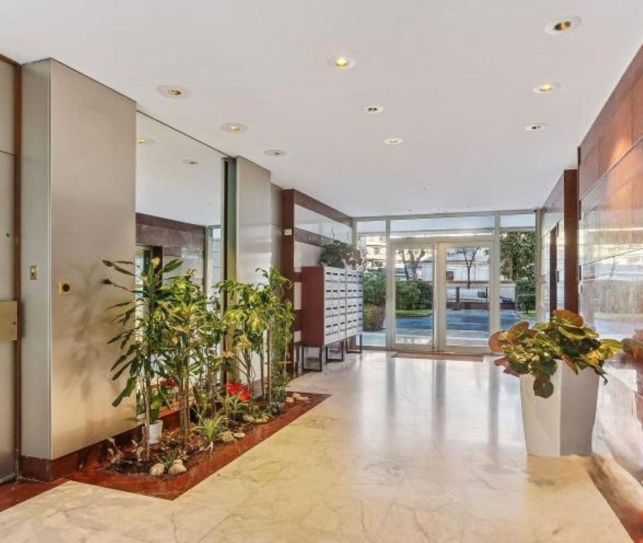 Appartement 57m², balcon, cave avec emplacement parking