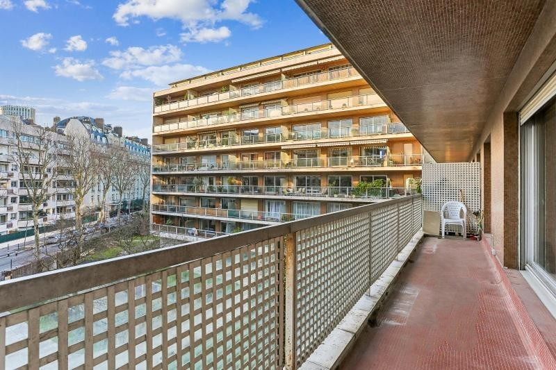Appartement 57m², balcon, cave avec emplacement parking