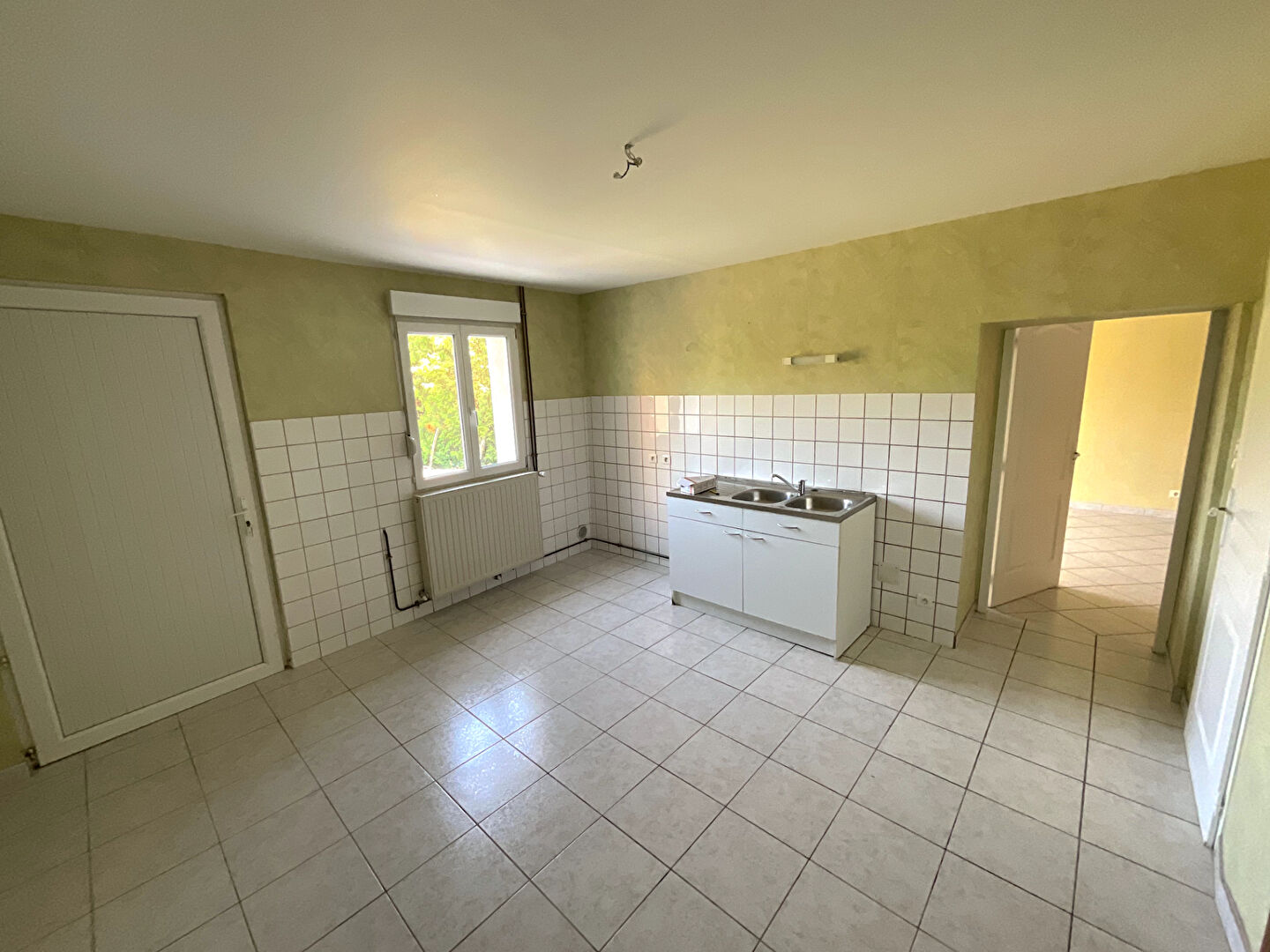 Maison Melincourt 6 pièces 150m2 habitables 4chambres 533m2 terrain