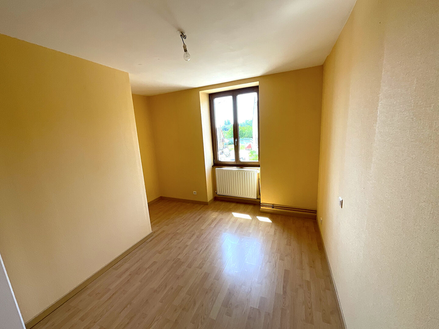 Maison Melincourt 6 pièces 150m2 habitables 4chambres 533m2 terrain
