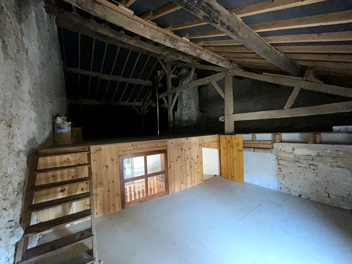 Maison Melincourt 6 pièces 150m2 habitables 4chambres 533m2 terrain