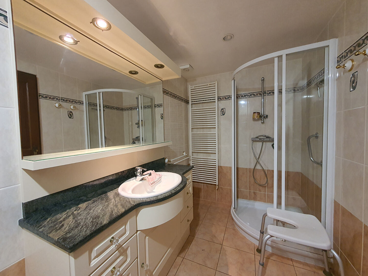 Maison Enfonvelle 160m2 habitables 2 chambres 1342m2 terrain sans vis à vis