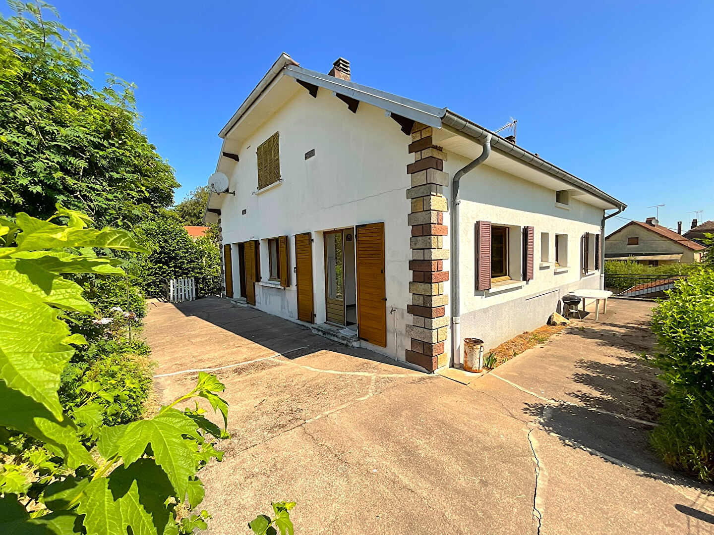 Maison Breurey Les Faverney 7 pièces 145m2 habitables 929m2 terrain