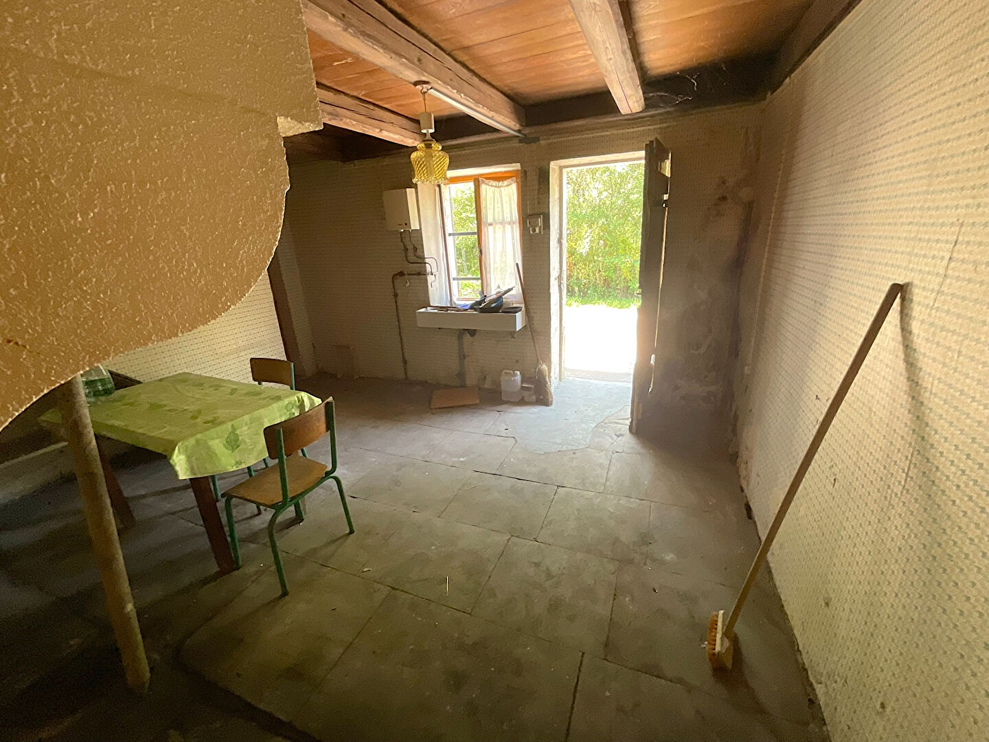 Corps de ferme Uzemain 3 pièces 60m2 habitables 996m2 terrain