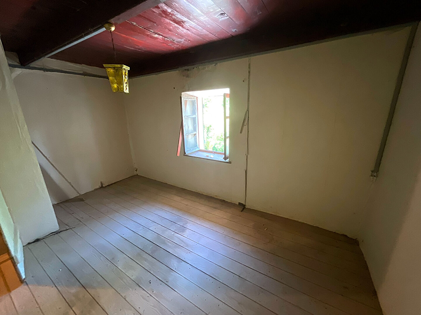 Corps de ferme Uzemain 3 pièces 60m2 habitables 996m2 terrain