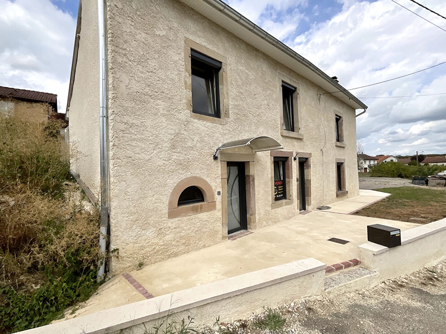Maison Hautevelle 5 pièces 103 m2 habitables terrain 1070m2